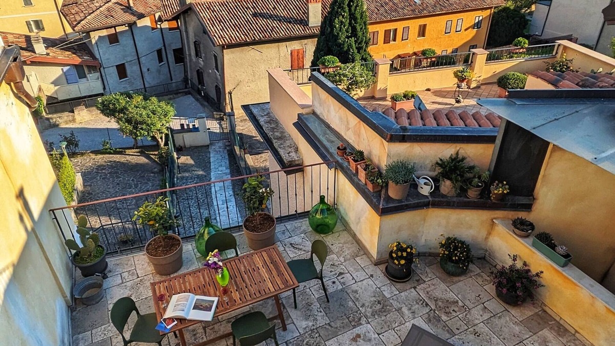 Gaino Apartment | Panoramic apartment with lake view-IT017187C2BAENBV39