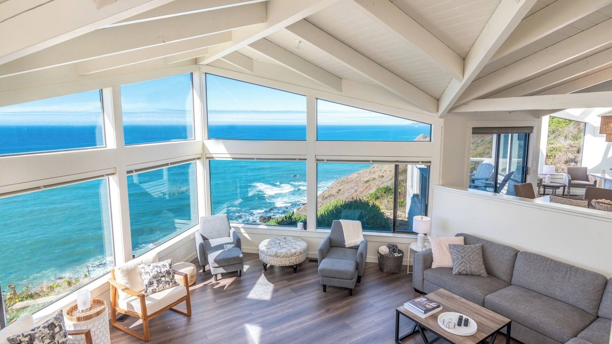 Manchester House | Panoramic Ocean Views - Private Beach - Dog Friendly - EV