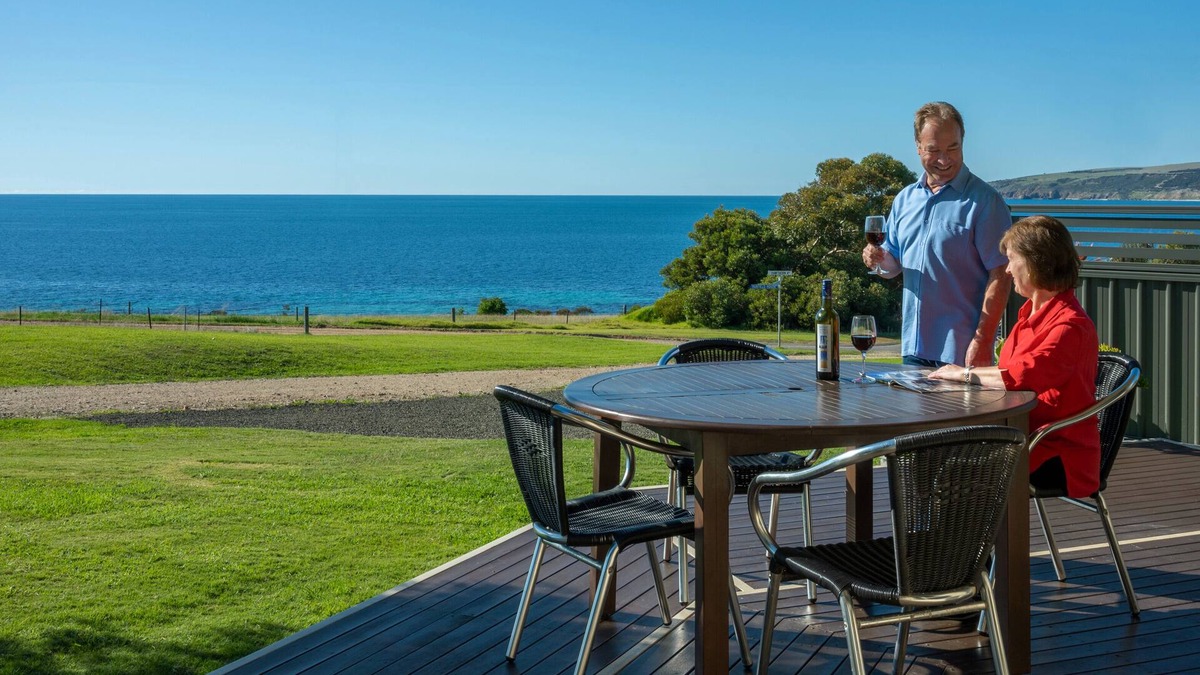Emu Bay House | Panoramic Sea Views over Emu Bay