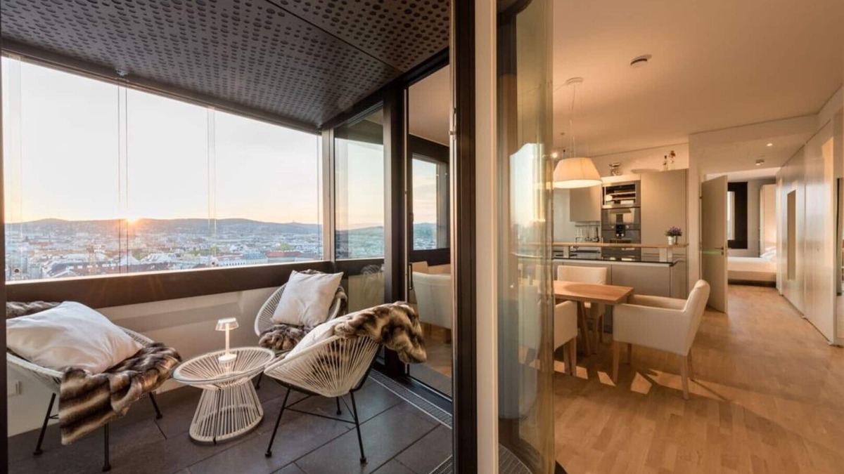 Josefstadt House | Panoramic suite with view over Vienna, Wi-Fi and parking garage