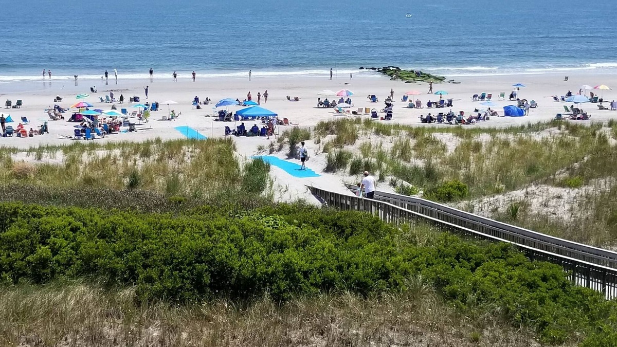 Brigantine House | PANORAMIC VIEWS OF THE DUNES AND OCEAN FROM THREE DECKS