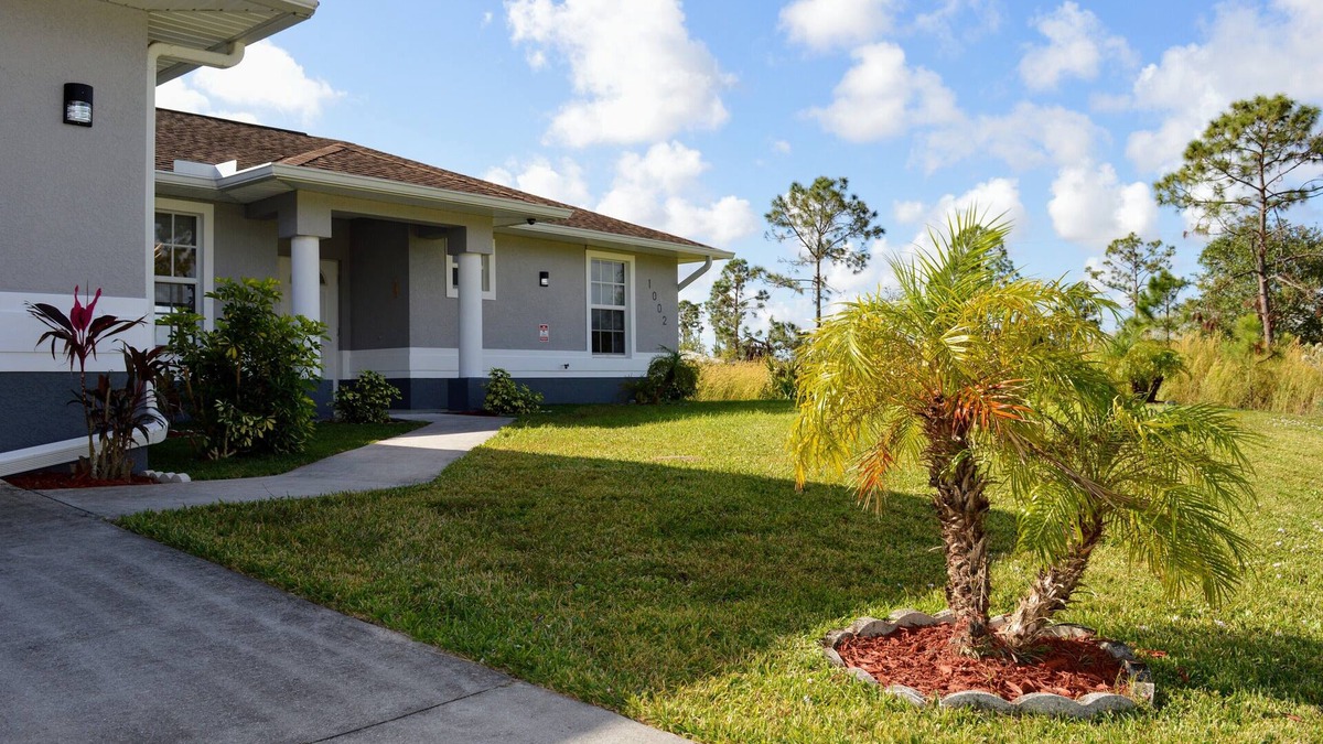 Joel House | Panthers Home
