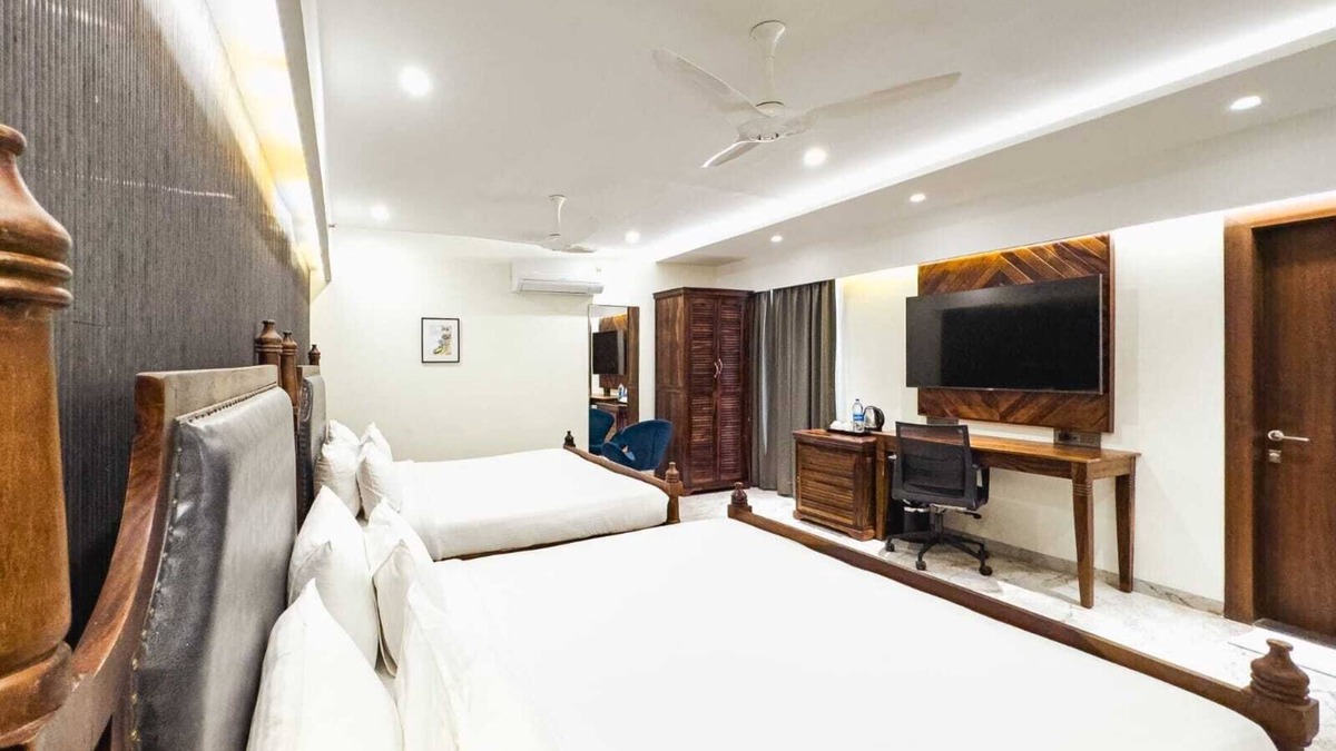 Rau Hotel | PAPAYA TREE HOTELS