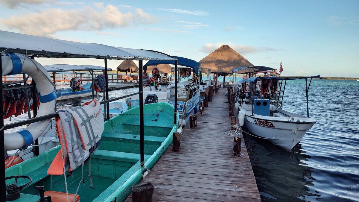 Centro Hotel | Papitos Bacalar Hotel and Marina