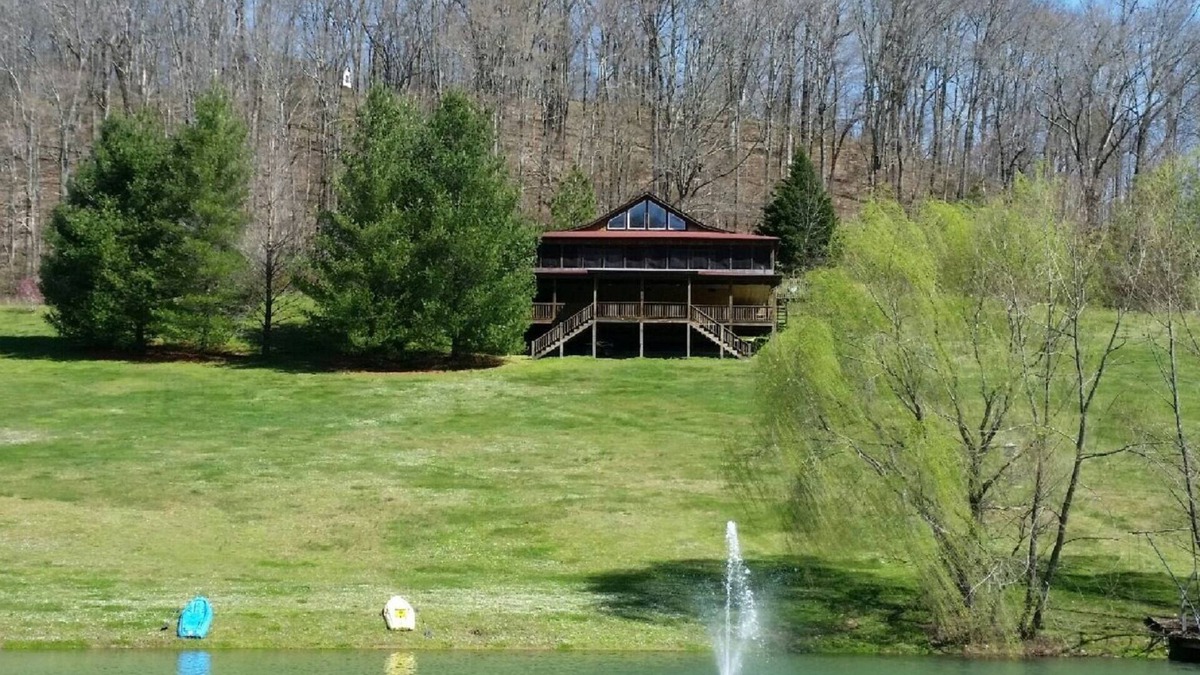 Pulaski House | Paradise -125 Acre getawaynExclusive use and privacy for you and your family.