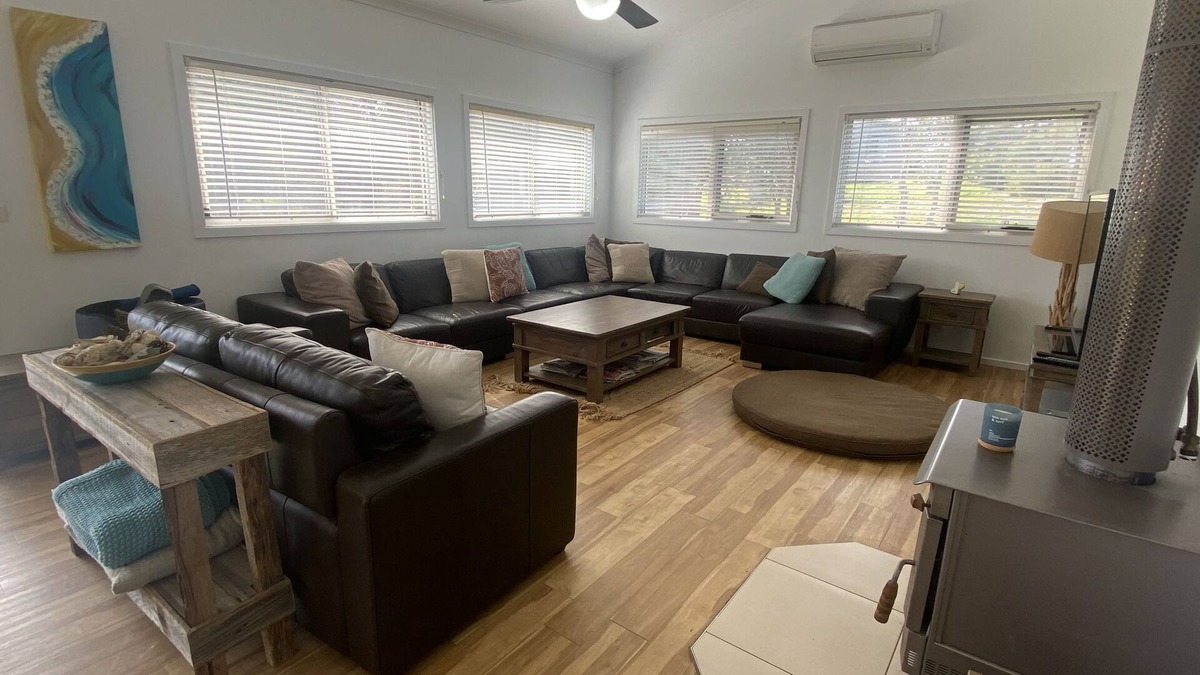 Paradise Beach House | Paradise Beach - Eco, Family, and Pet Friendly House