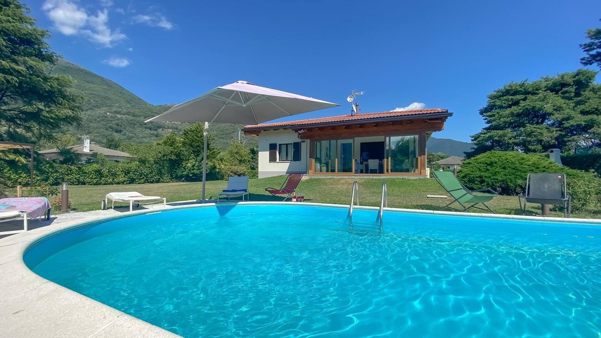 La Punta House | Paradise Boschetto Beach Bungalow with Pool