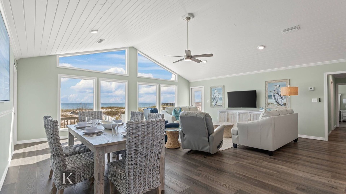 Gulf Shores House | Paradise by Kaiser - Classic Gulf Shores Beachfront Home with 100-Foot Deeded Beach Access and Views
