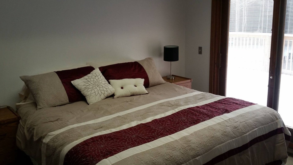 Norton Shores Apartment | Paradise Cove Lighthouse 2 br 1 bath on storage pond ~ sleeps 6