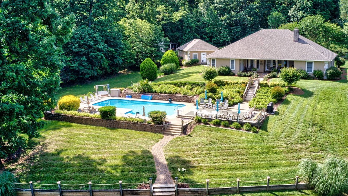 Troutman House | Paradise Cove on Lake Norman, 5.5 acres