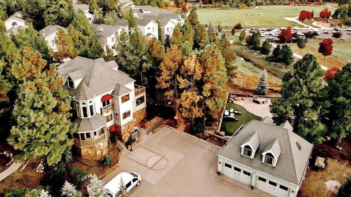 Flagstaff House | PARADISE! Family Reunions, Business Retreats, Vacations