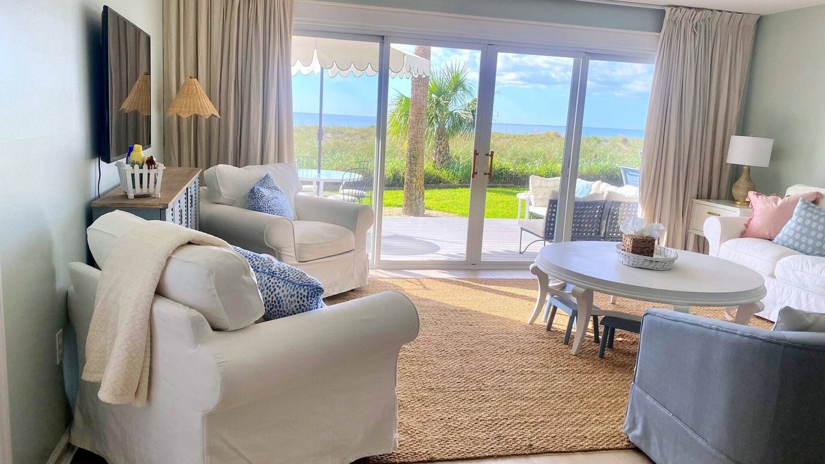 Golden Beach Condo | Paradise Found : Beach Front Condo w/Breathtaking Views!