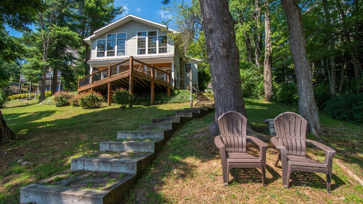 Paradise Point House | Paradise Found | Lakefront Views + Private Dock & Hot Tub!