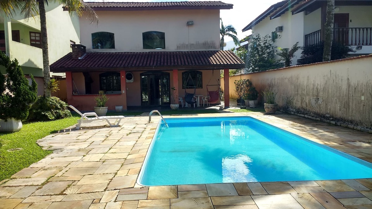 Bertioga Condo | Paradise house in Bertioga with pool