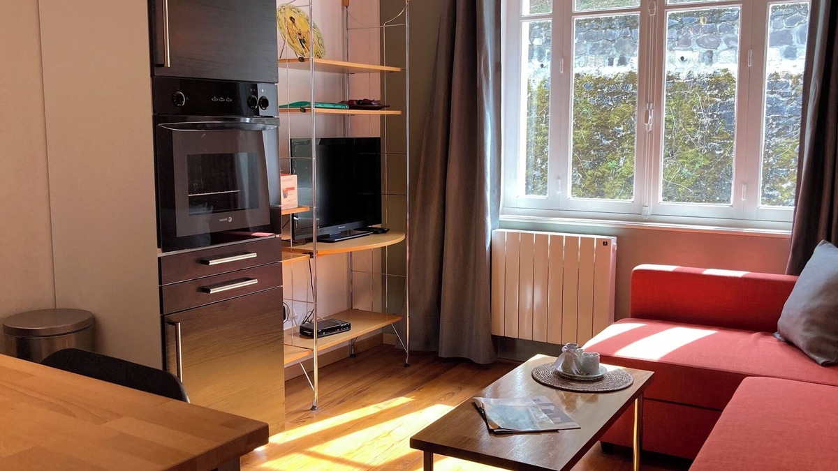 Blot-lʼEglise Cottage | Paradise in the "Gorges de la Sioule", Les Combrailles.