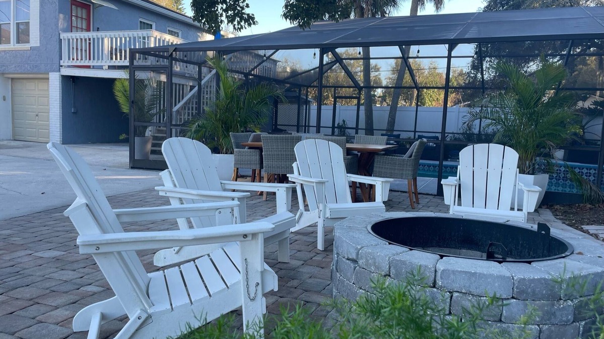 Tampa Apartment | “Paradise in the Heights”