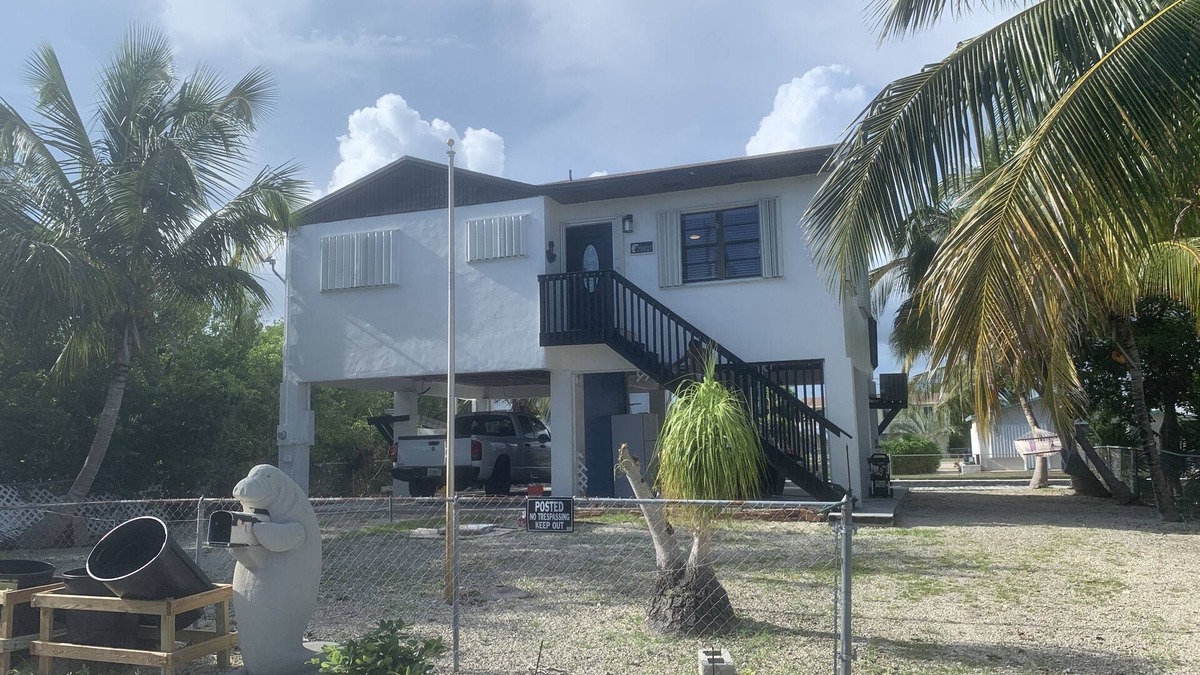 Eden Pines House | PARADISE IN YOUR HANDS