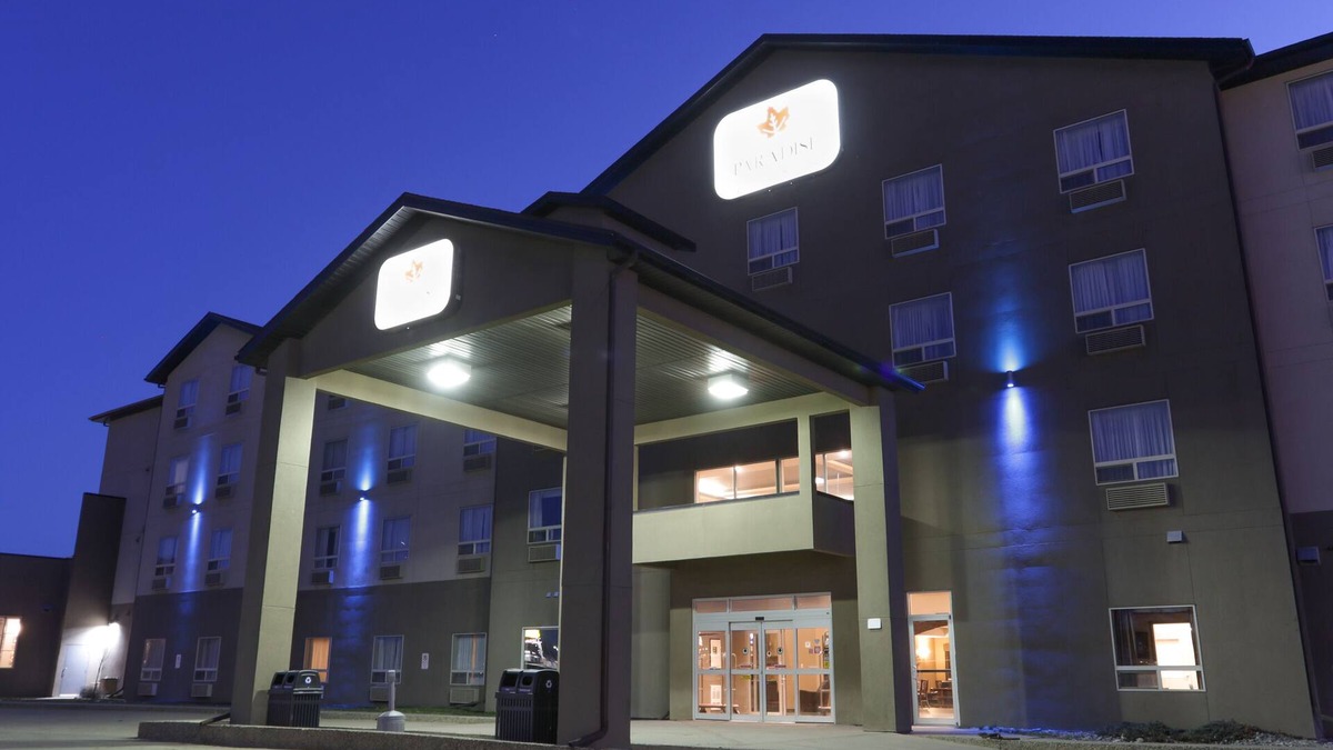 Valleyview Hotel | Paradise Inn & Suites Valleyview