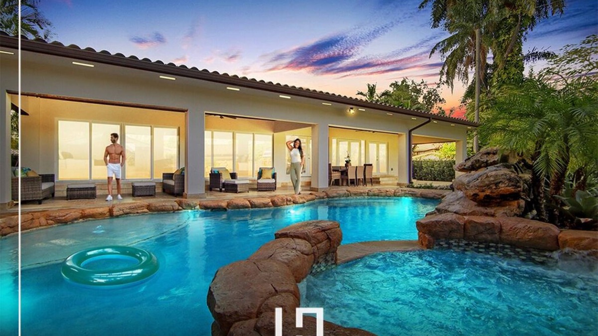Miami Shores House | Paradise Near Beach-Downtown w/Heated pool/Mini Golf & BBQ