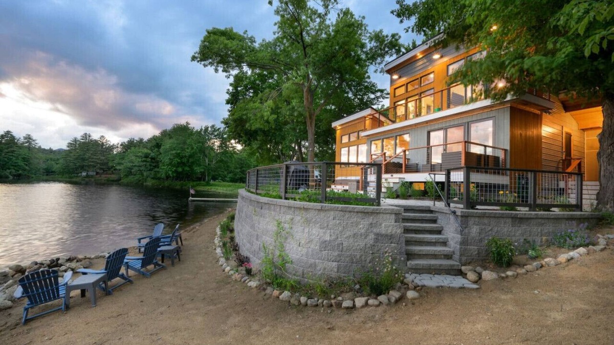 Conway House | Paradise on Pequawket | Lakefront | Hot Tub | New