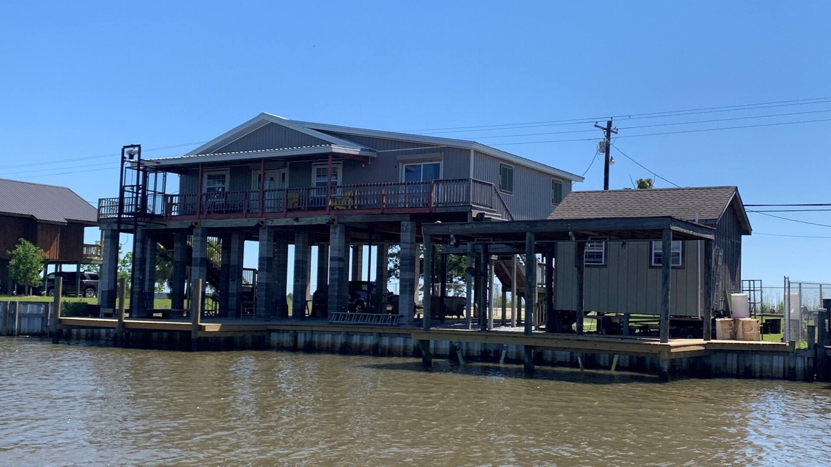 Slidell House | Paradise on the Bayou at the Bat Cave!