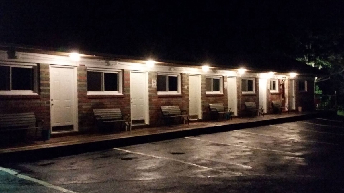 Gansevoort Hotel | Paradise Resort and Cabins