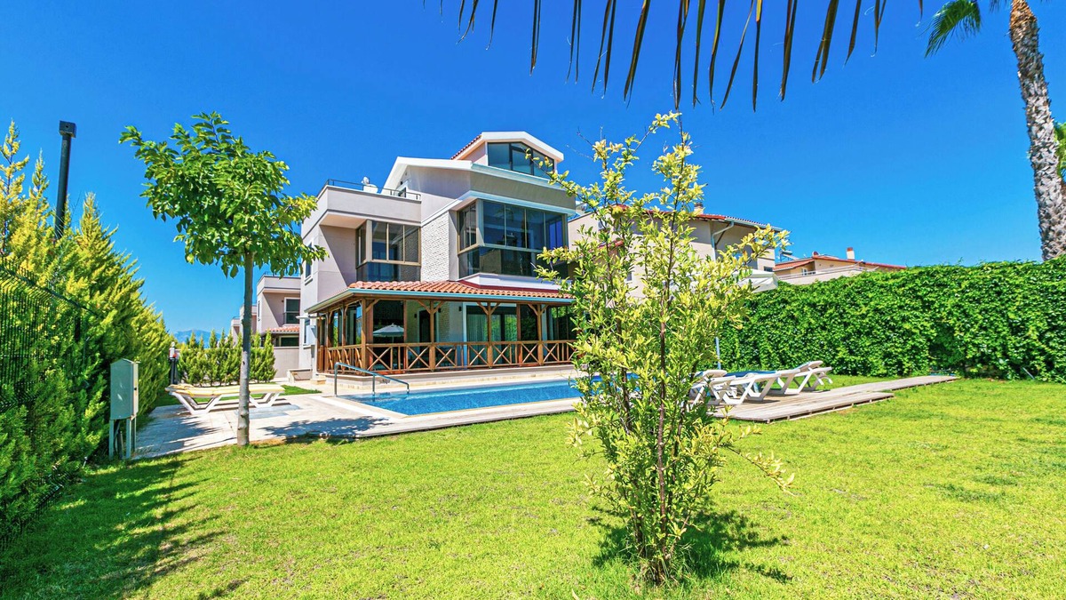 Kadriye Villa | Paradise Town Villa Estella