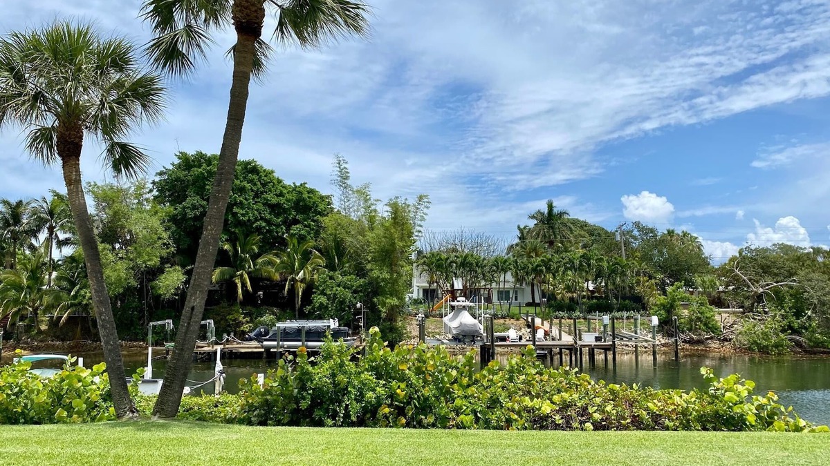 Florida North Atlantic Coast Condo | Paradise Waterfront! Feel at home away from home!