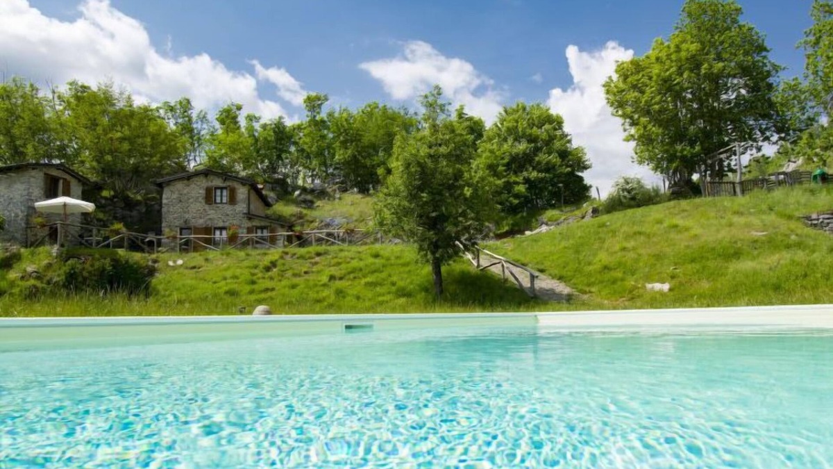 Fabbriche di Vallico House | Paradiso I + II by Interhome
