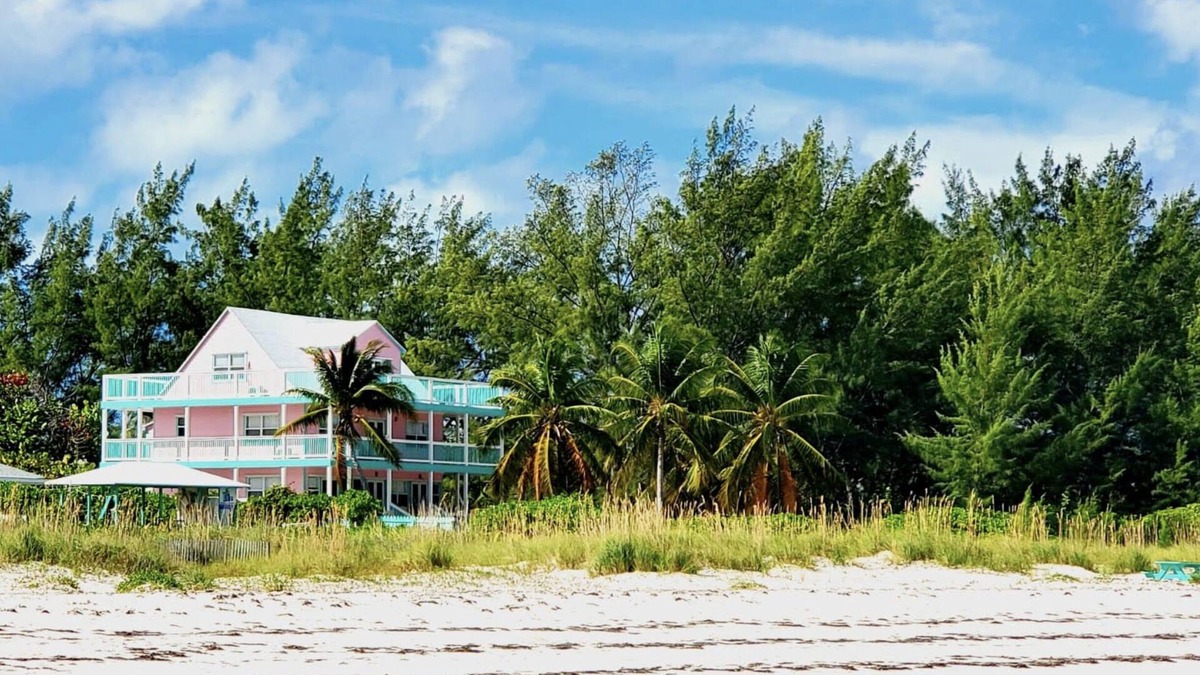 Spanish Wells House | Paradiso Oasis - Beautiful Beachfront Oasis on Secluded Island in the Bahamas!