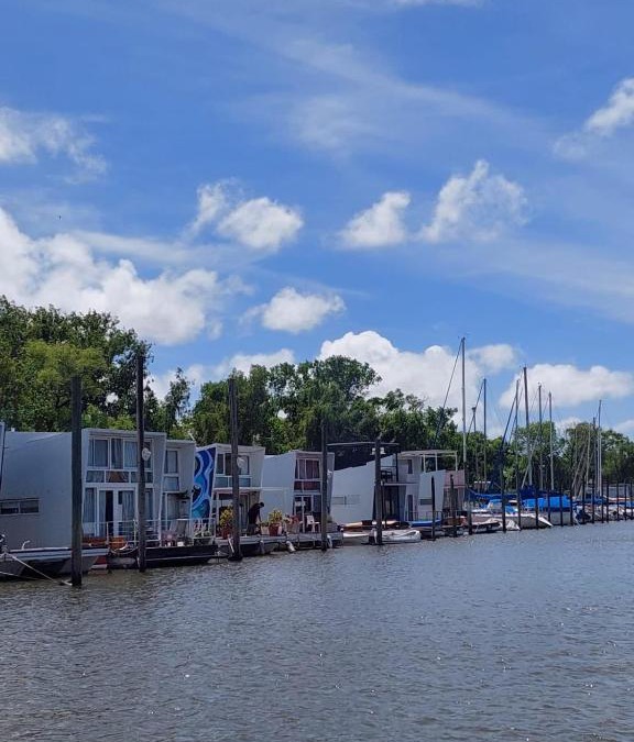 San Fernando House | Paraiso Flotante