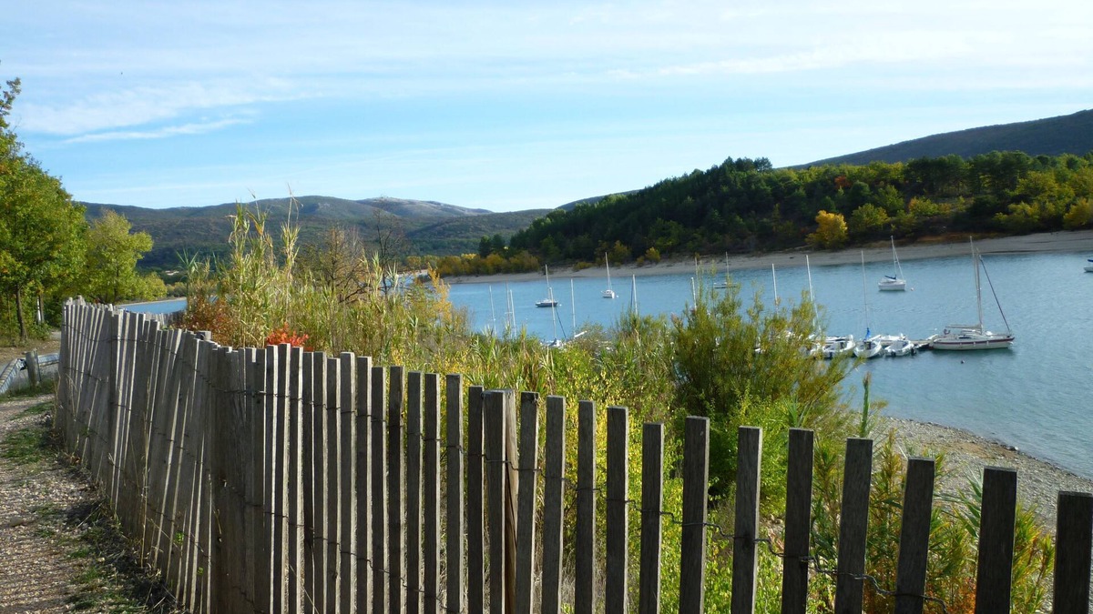 Les Salles-sur-Verdon Cottage | Parc Régional du Verdon. Location Proche du Lac de Sainte Croix