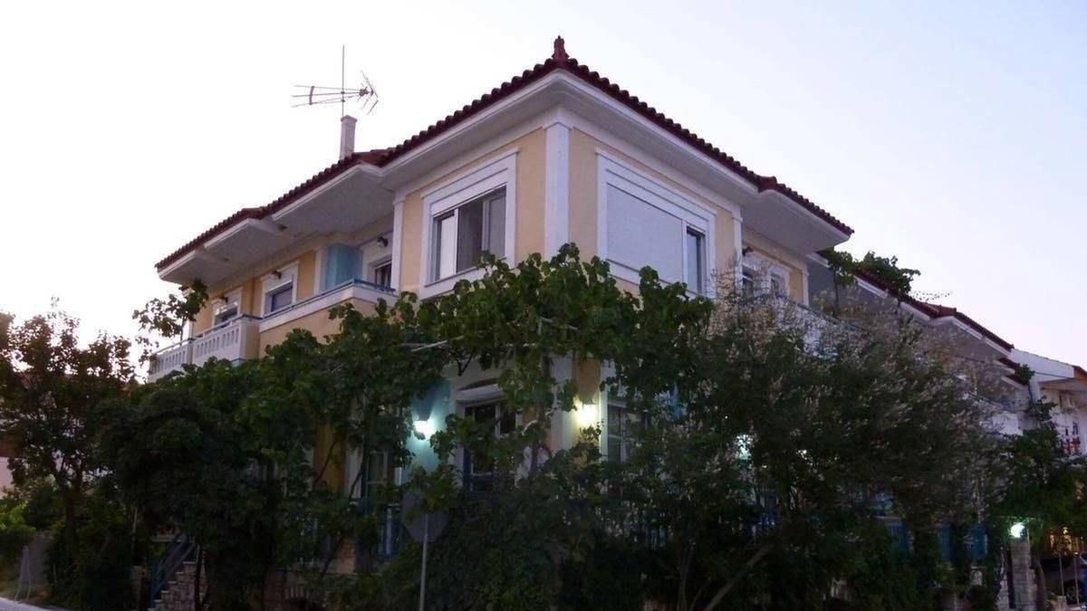 Ireon Hotel | Paris Beach