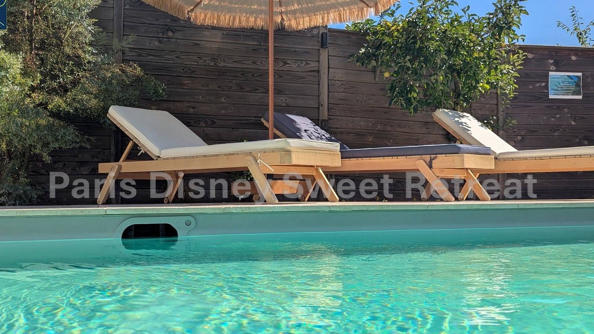 Esbly Cottage | Paris Disney Sweet Retreat