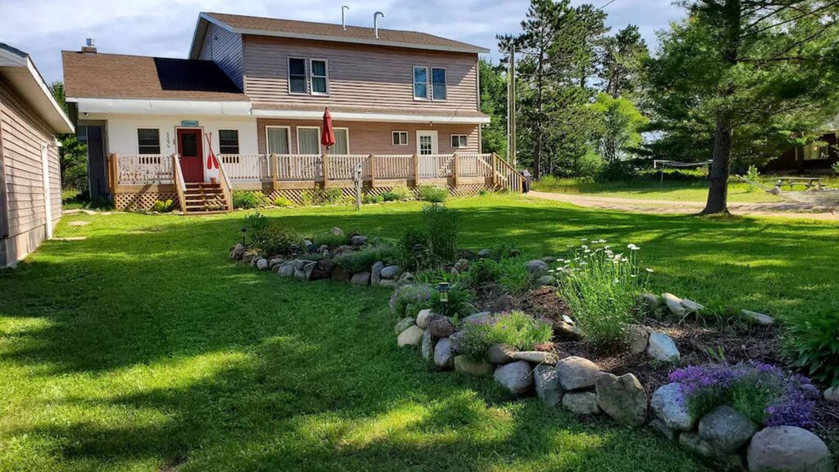 Au Train House | Park Avenue Lodge:Explore the Colorful Trails, Visit Pictured Rocks, and Relax by the Firepit!