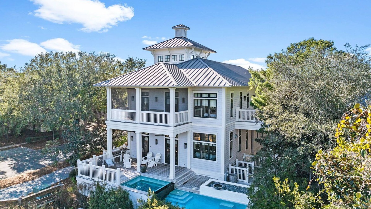 Cottage District House | Park District Elegance: 4BR WaterColor Home, Beach Club Passes, Private Pool, Bikes, Outdoor Oasis!