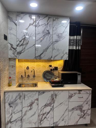 Phase I Apartment | Park Stay- Compact 1bhk Studio for Long Stays