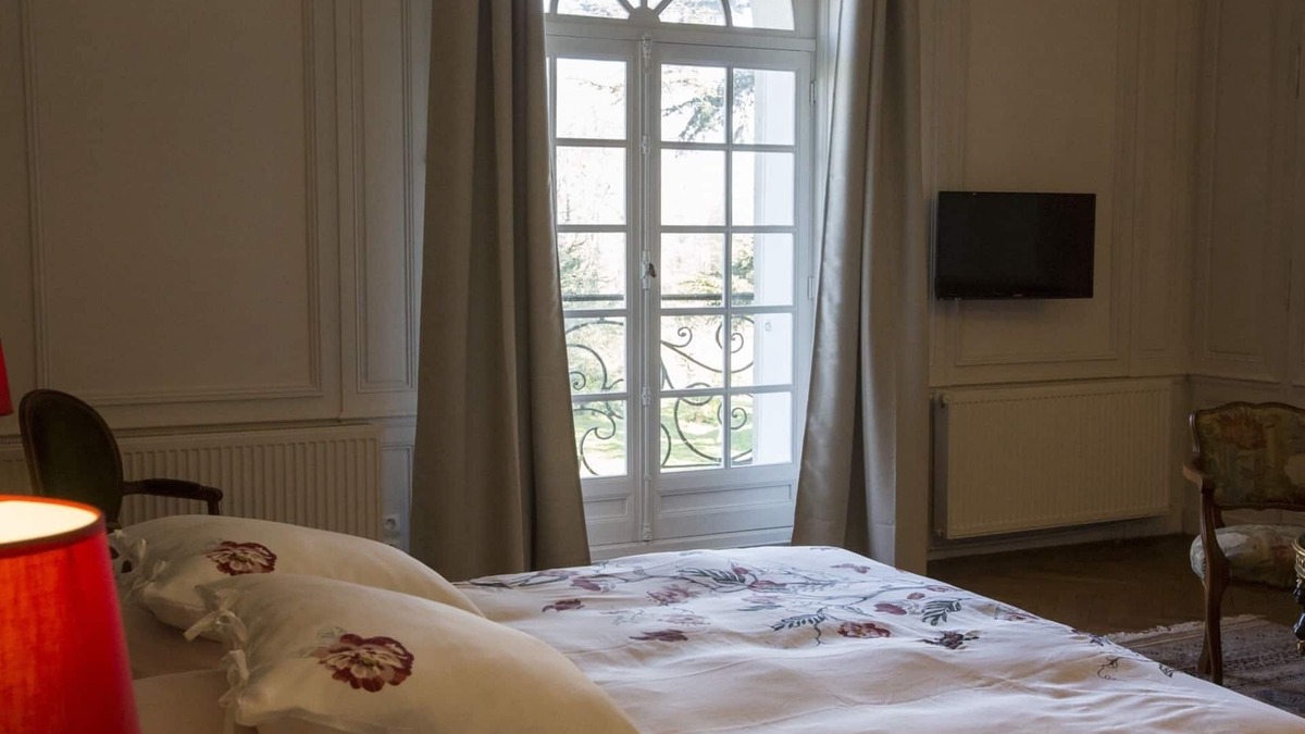 Barbeville Bed & Breakfast | Park View Suite - Le Château des Monts
