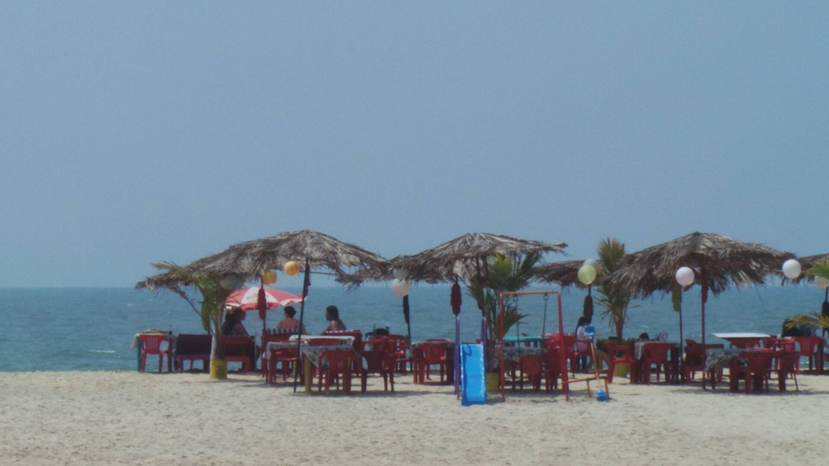 Arossim Apartment | Park Walfredo Goa. Beach side 3 Bedroom holiday rental Apartment.