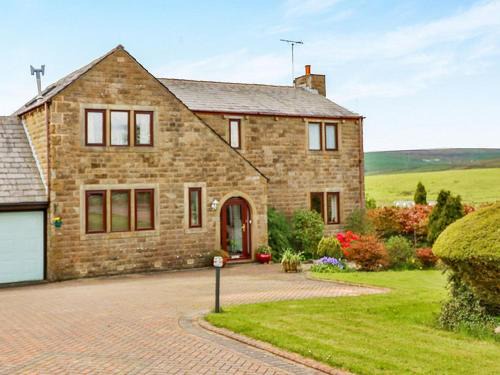 Todmorden Bed & Breakfast | Parkin House Guest House