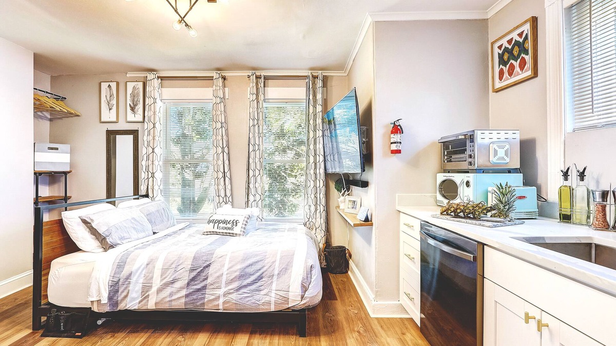 Woodbury Apartment | Parking, Near Philly&Airport, Superfast WIFI3