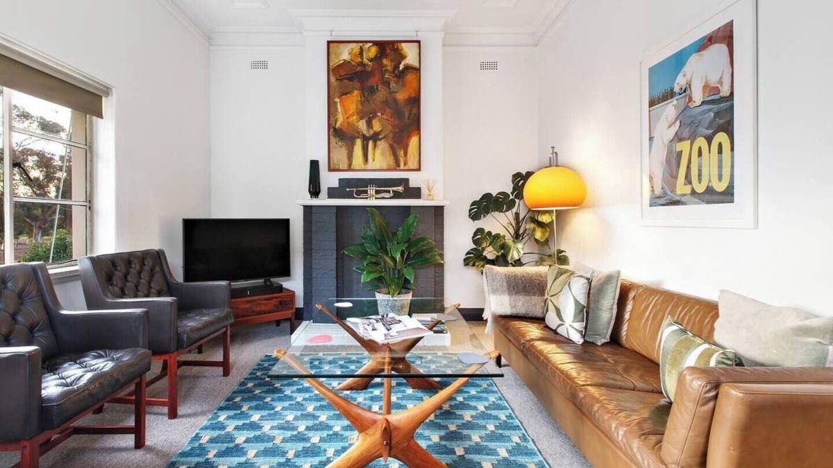 Parkville Apartment | Parkside Hideaway Beautiful Art Deco Design