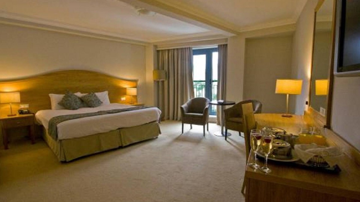 Newtownmountkennedy Hotel | Parkview Hotel