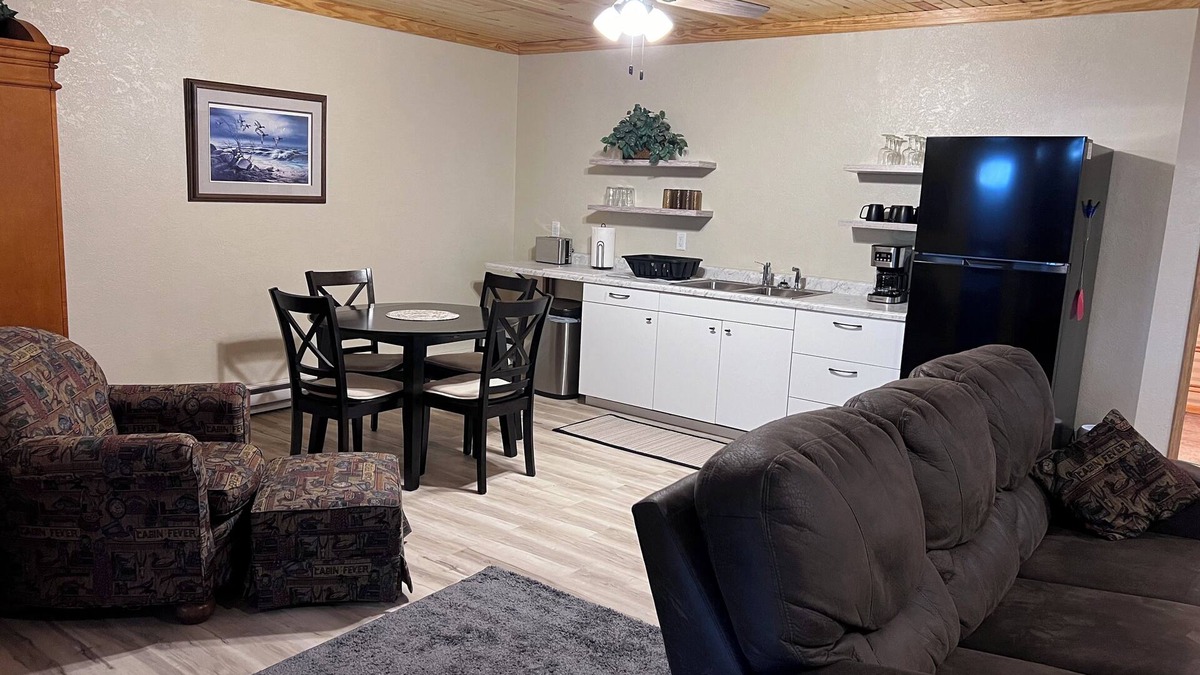 Donnybrook House | Parkview Suite in quiet Donnybrook