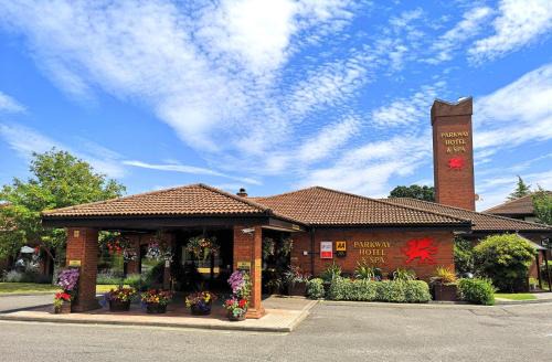 Llantarnam Hotel | Parkway Hotel & Spa