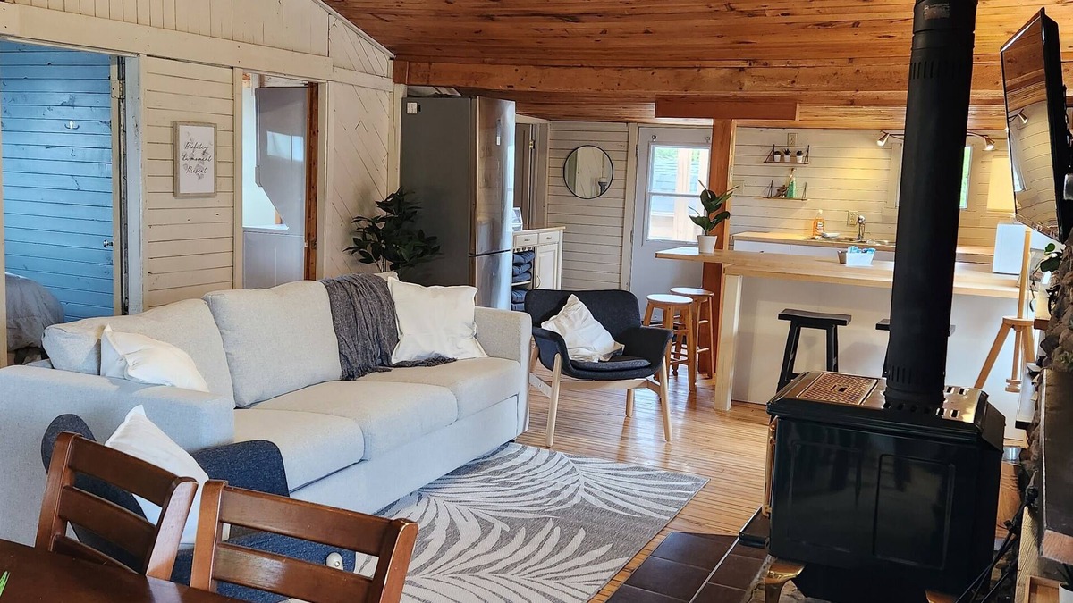 Pointe-du-Chene Cottage | Parlee beach Fourth Avenue cottage