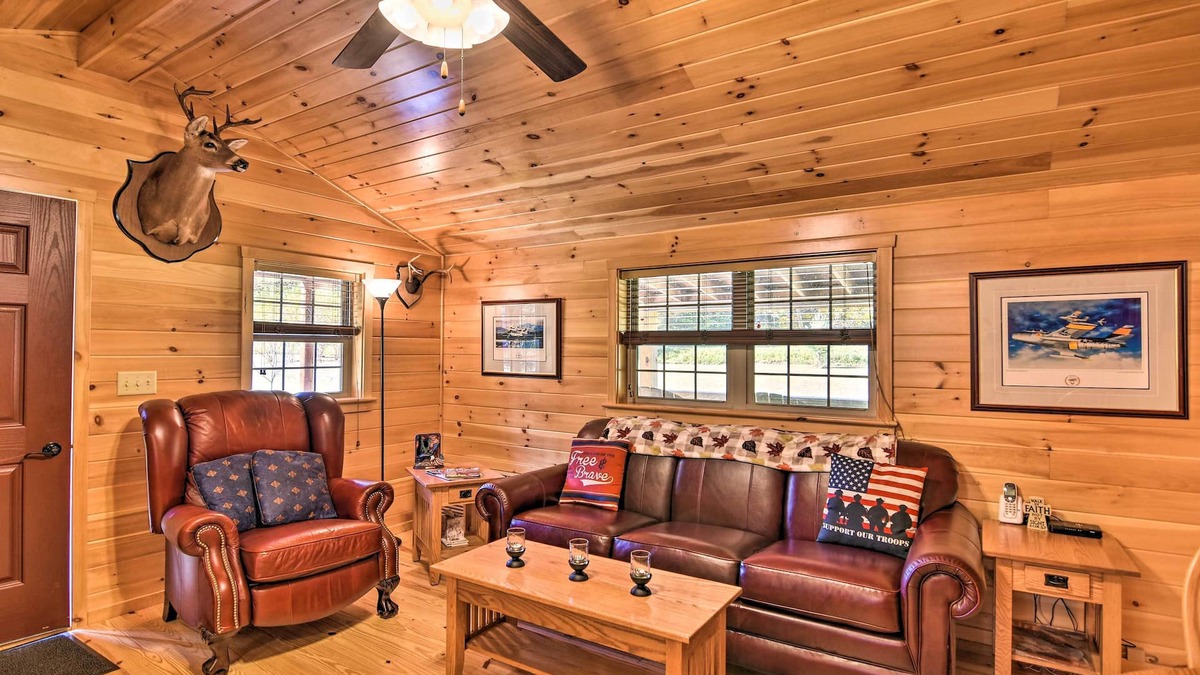St George Cabin | Parsons Cabin w/Fire Pit & River Access!