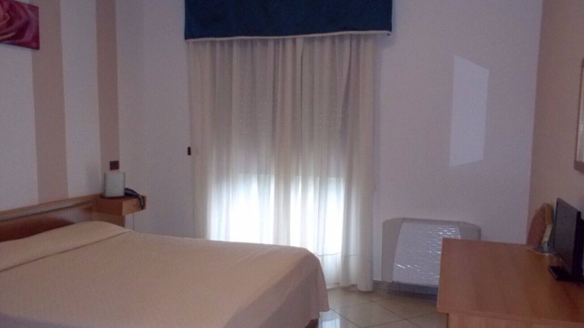 Ospedaletto D'Alpinolo Hotel | PARTNER ROOM - ROYAL HOTEL