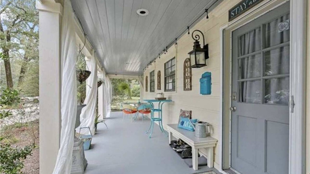 Madisonville House | Party in New Orleans, Rejuvenate in Madisonville! 528 Hwy 1085, Madisonville, LA