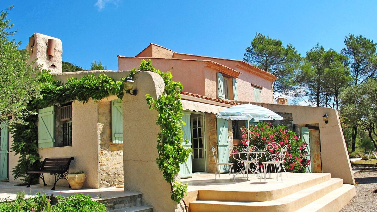 Forcalqueiret House | Pascaire by Interhome